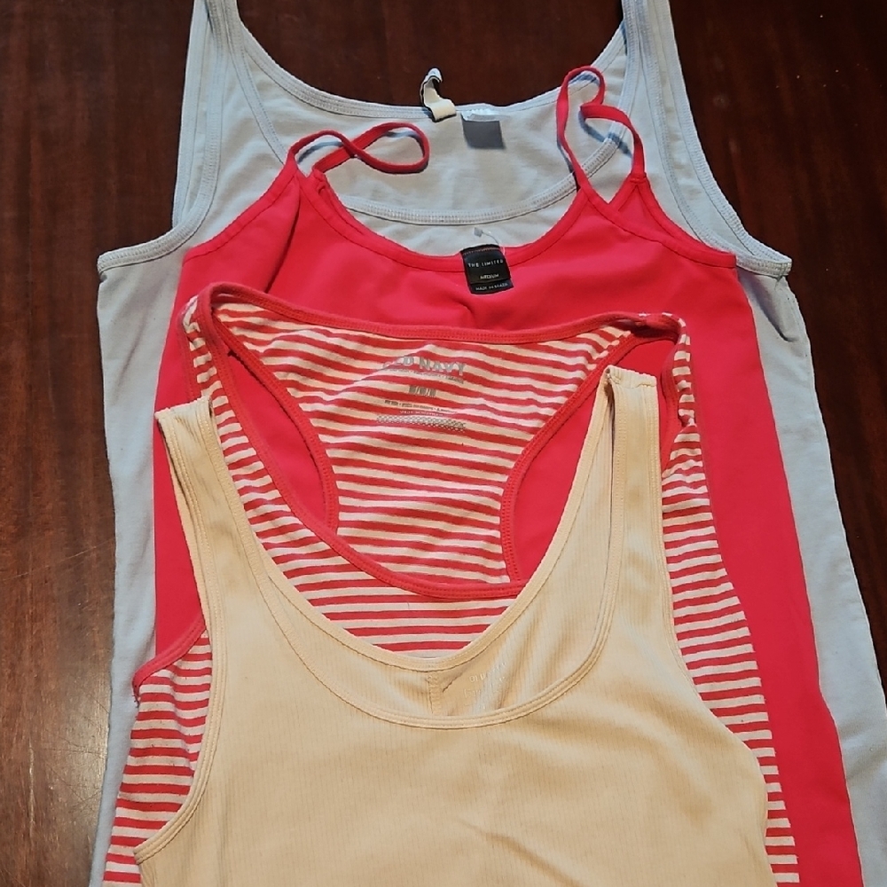 Bundle Of 4 Tank Tops